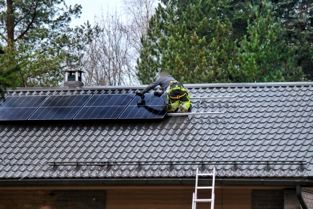 太陽光発電の修理